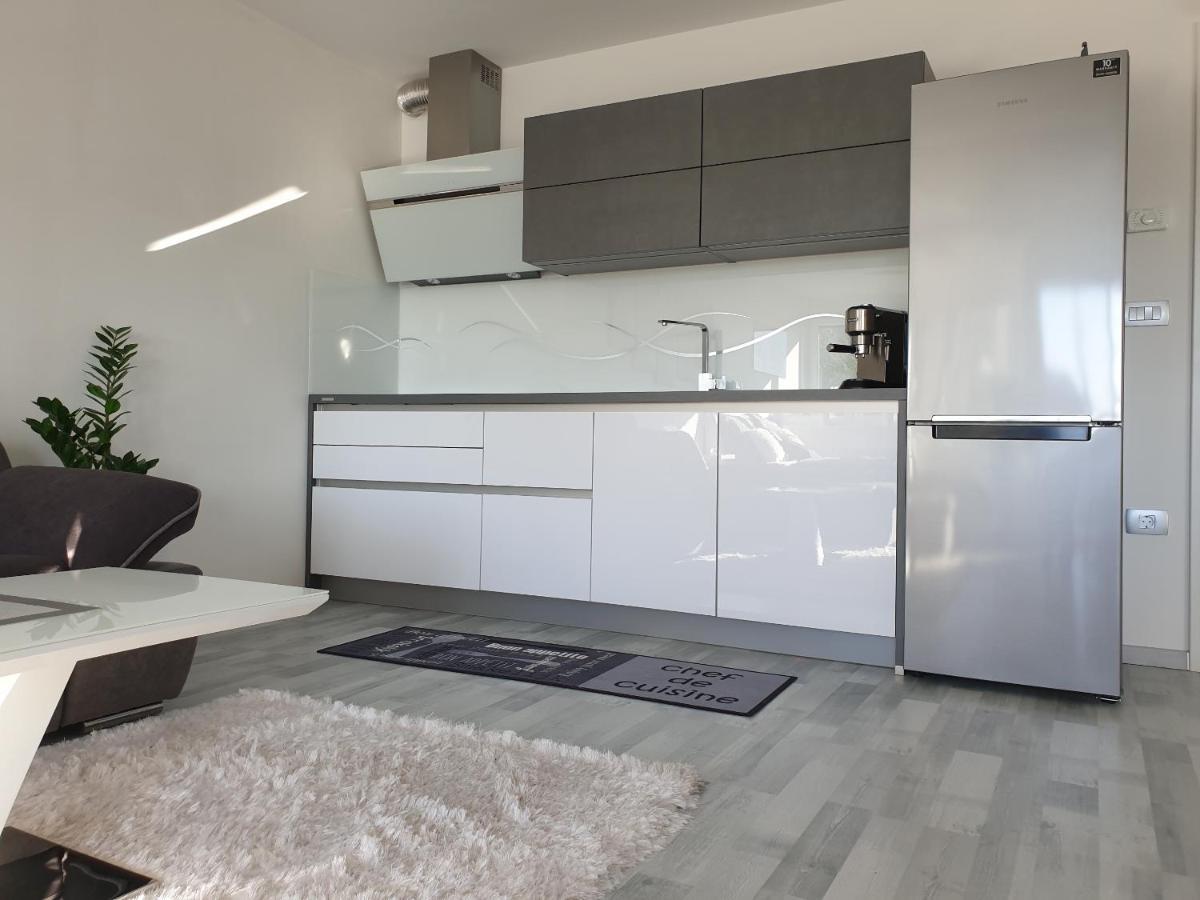 Apartment Val Koper Eksteriør billede