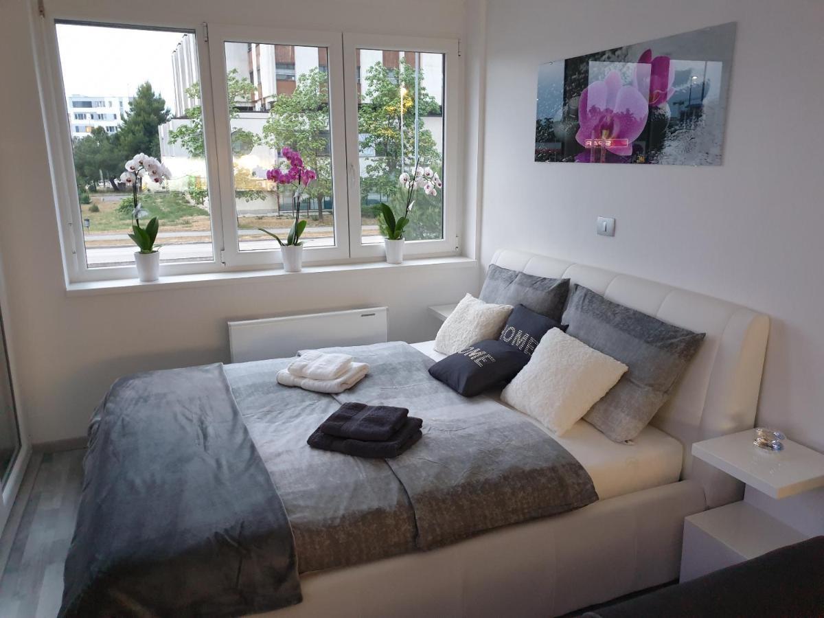 Apartment Val Koper Eksteriør billede
