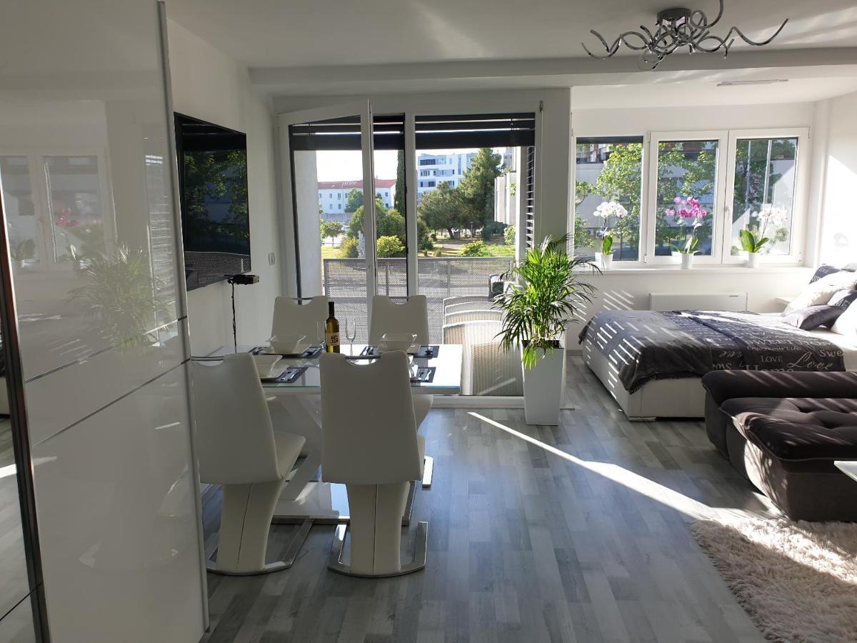 Apartment Val Koper Eksteriør billede